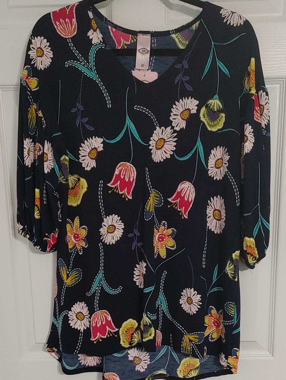 Short Sleeve Blouse Navy V-Neck with Textured Flowers Online Boutique Oversized